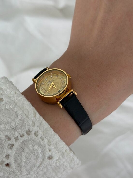 Sku0486 vintage vibe retro mini watch gold black leather strap + in a gift bag main image 4